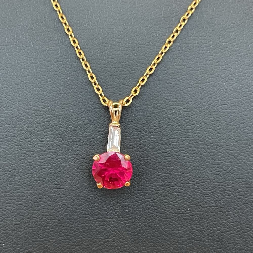 Signed Lind 14k GE Gold Electroplate Round Red Stone Pendant Necklace 18” Dainty